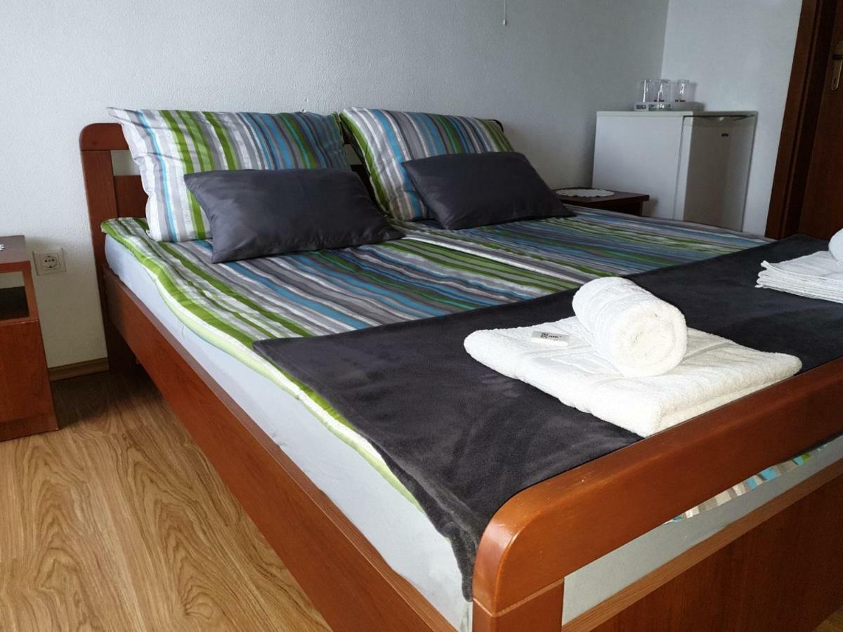 Pansion Ribica Otel Crikvenica Dış mekan fotoğraf